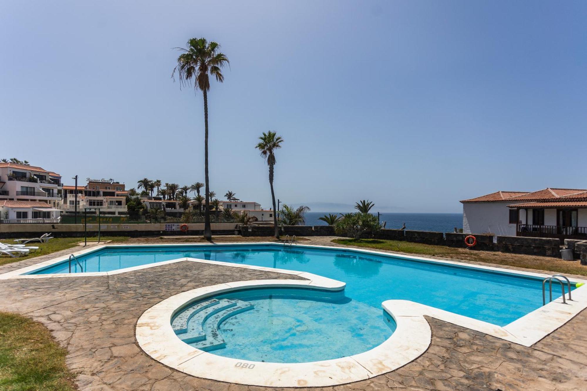 Ocean Panorama - 3 Ac Bedrooms, Private Garage, New Pool, 2 Bathrooms, Tv Channels Acantilado de los Gigantes Екстер'єр фото